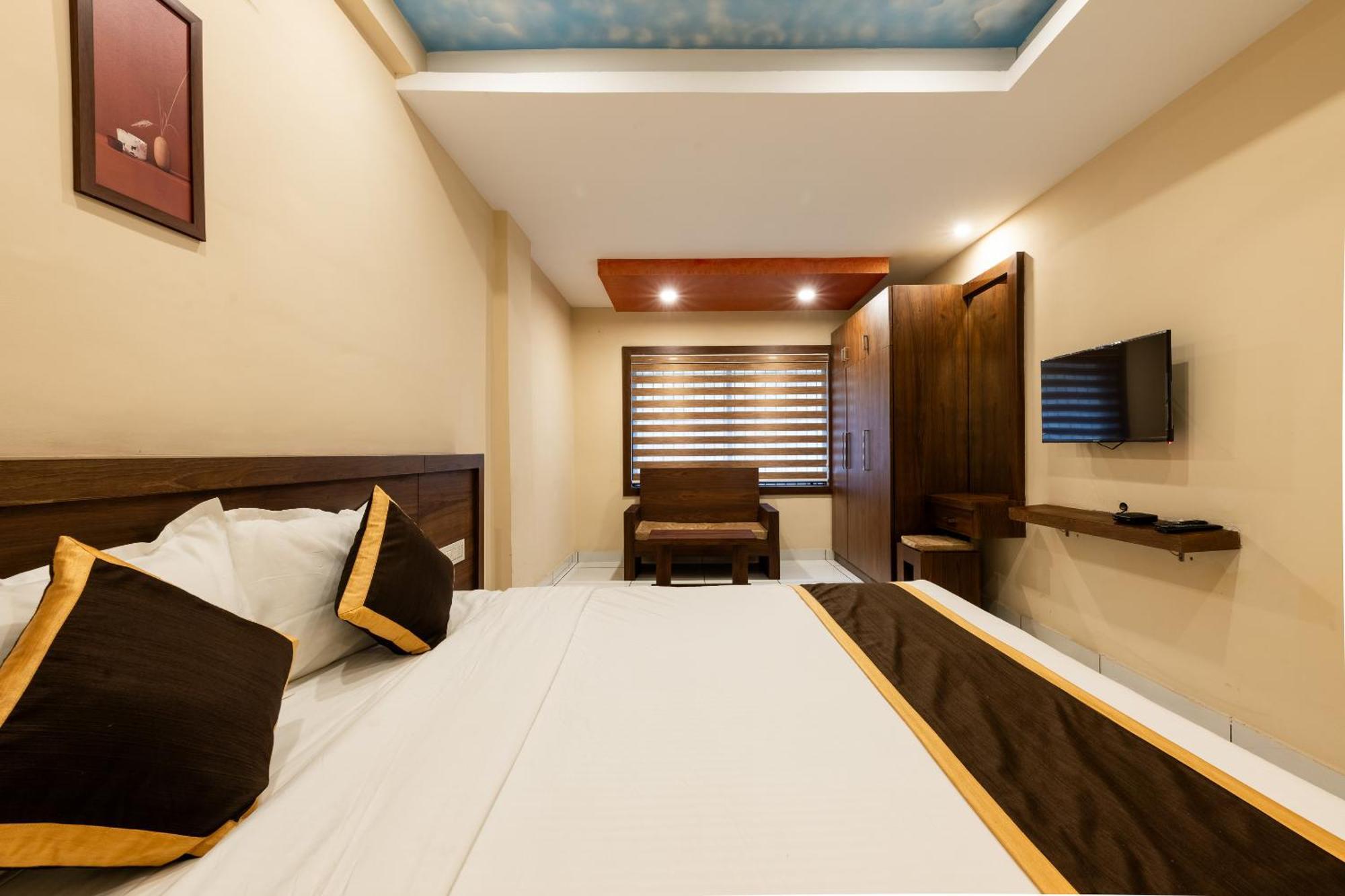 Marza Inn Калпетта Экстерьер фото
